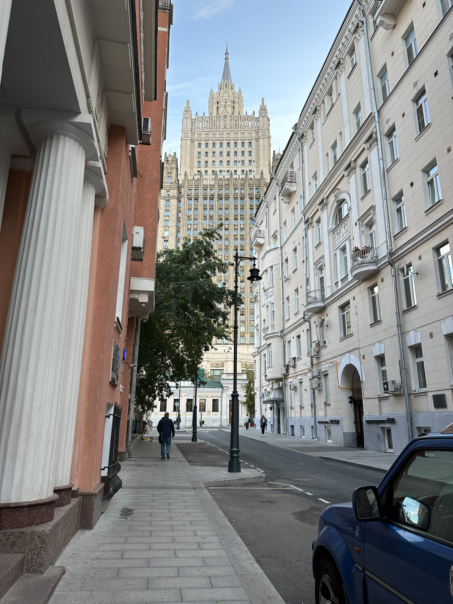 Мастерская бутафории в Москве на Арбате